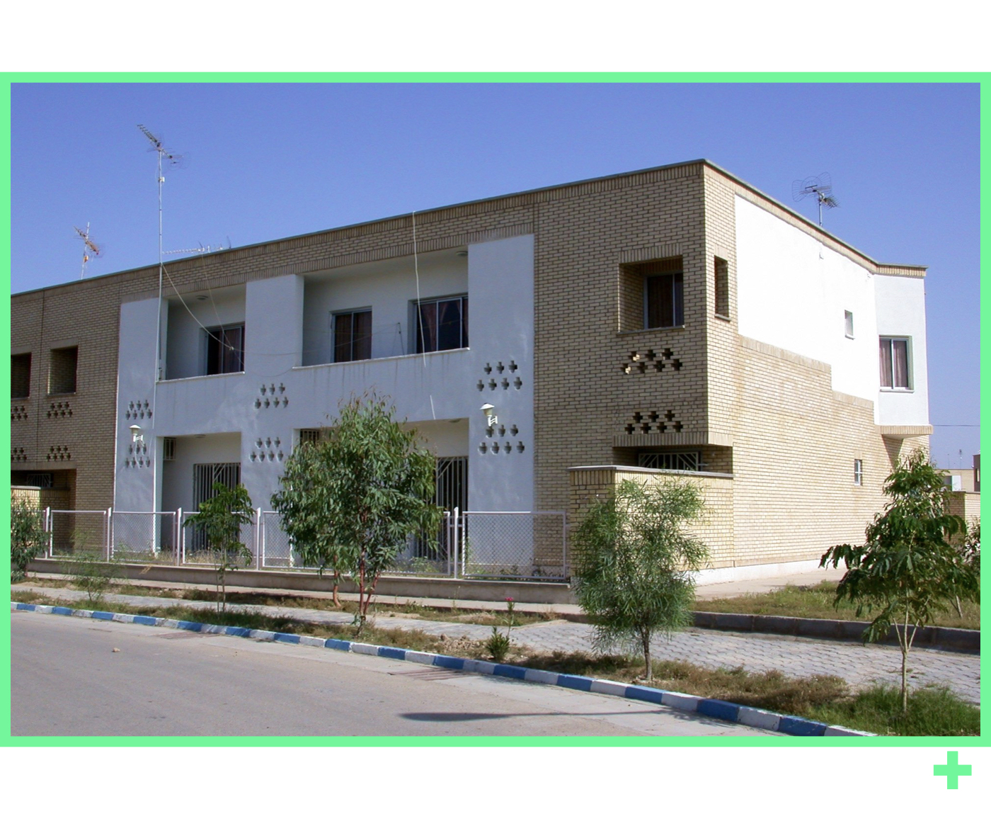 مجتمع مسکونی بهارستان در شهر جدید بعثت با مدارس و پارک‌ها - ۱۳۸۲ + Baharestan Residential Complex in Besat New Town with schools and parks - 2003
